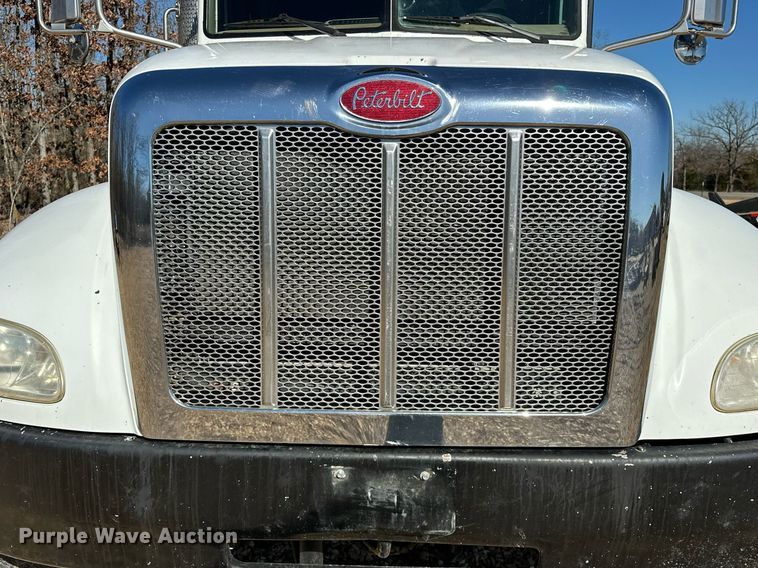 image for item OM9804 2008 Peterbilt  340 dump truck