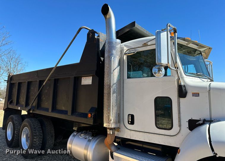 image for item OM9804 2008 Peterbilt  340 dump truck
