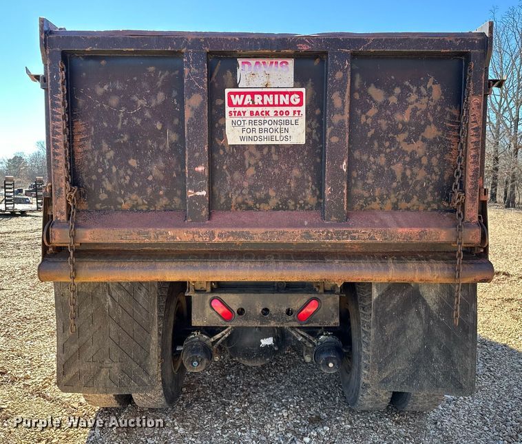 image for item OM9804 2008 Peterbilt  340 dump truck