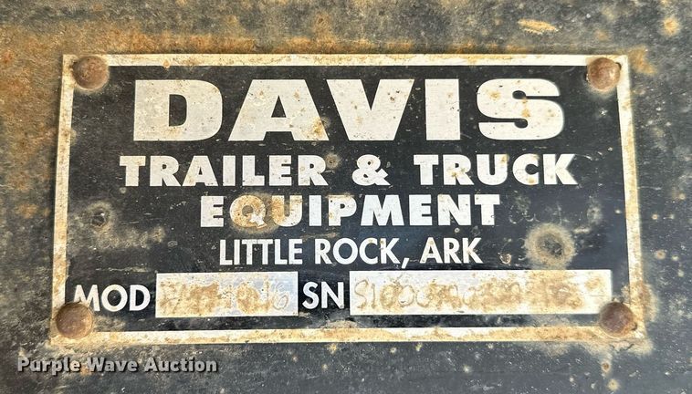 image for item OM9804 2008 Peterbilt  340 dump truck