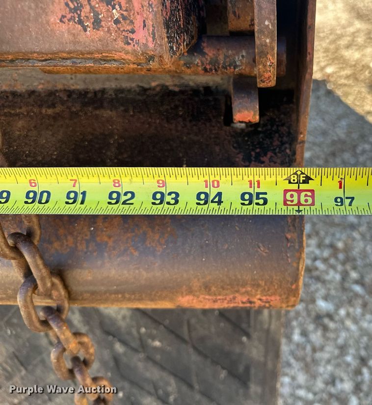 image for item OM9804 2008 Peterbilt  340 dump truck