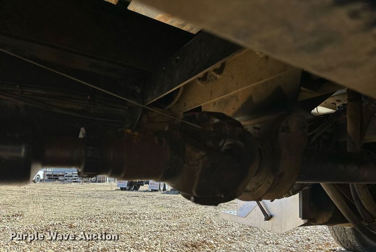 image for item OM9804 2008 Peterbilt  340 dump truck