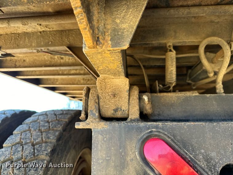 image for item OM9804 2008 Peterbilt  340 dump truck