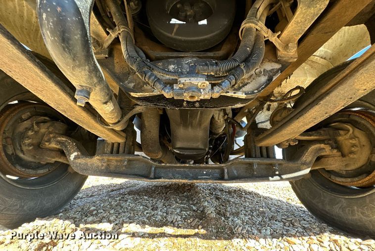 image for item OM9804 2008 Peterbilt  340 dump truck