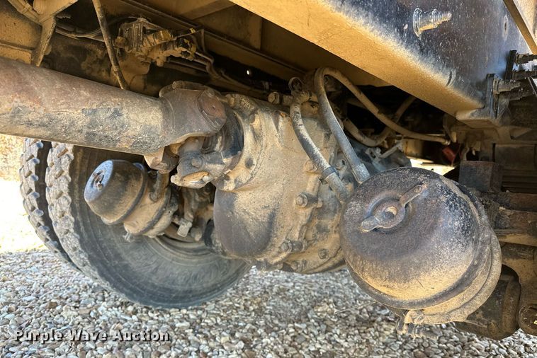 image for item OM9804 2008 Peterbilt  340 dump truck