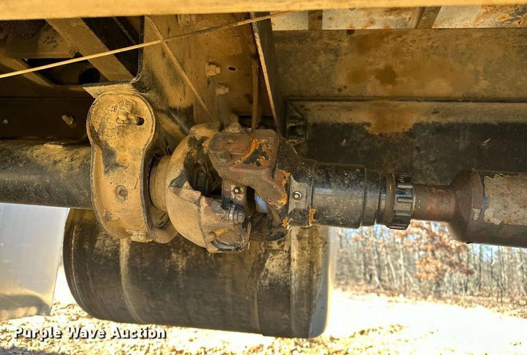 image for item OM9804 2008 Peterbilt  340 dump truck