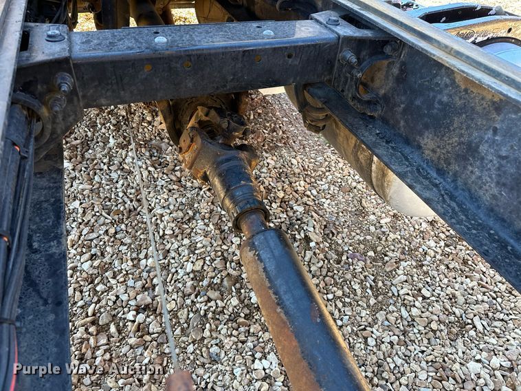 image for item OM9804 2008 Peterbilt  340 dump truck