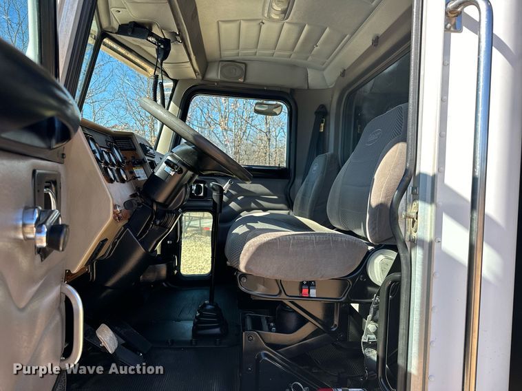 image for item OM9804 2008 Peterbilt  340 dump truck