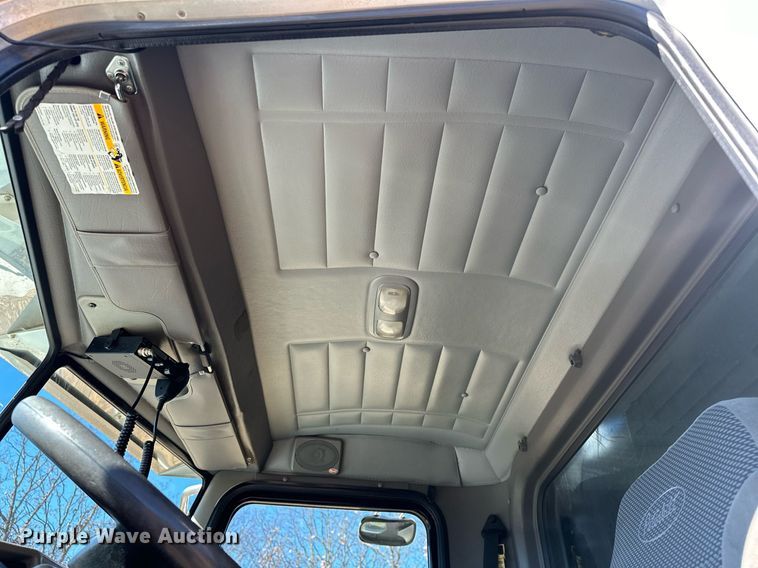 image for item OM9804 2008 Peterbilt  340 dump truck