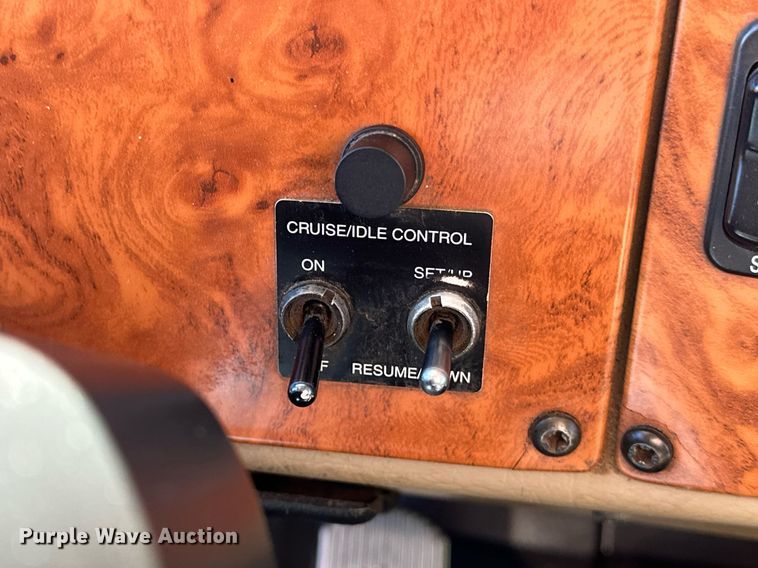 image for item OM9804 2008 Peterbilt  340 dump truck