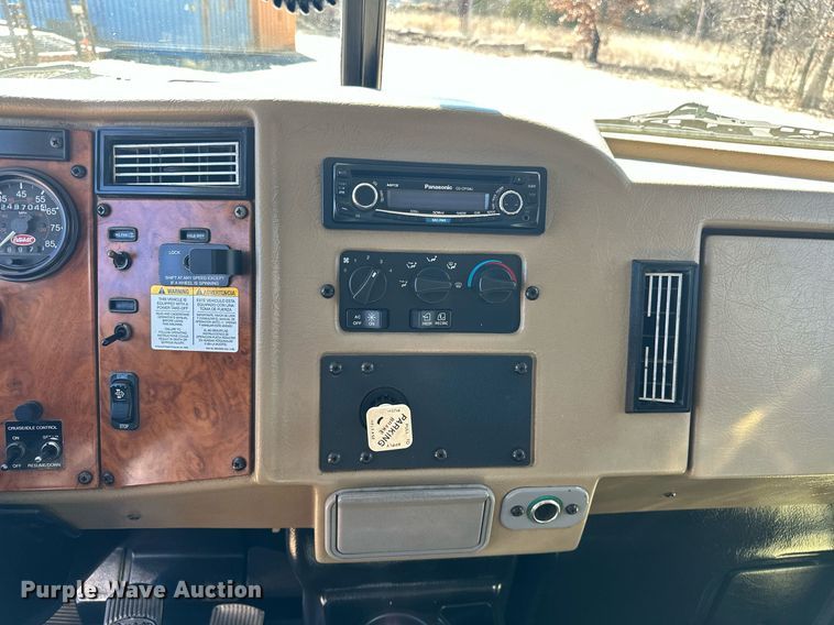 image for item OM9804 2008 Peterbilt  340 dump truck