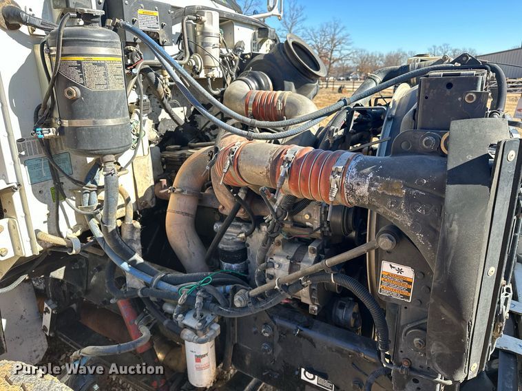 image for item OM9804 2008 Peterbilt  340 dump truck