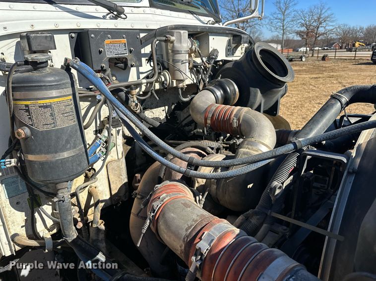 image for item OM9804 2008 Peterbilt  340 dump truck