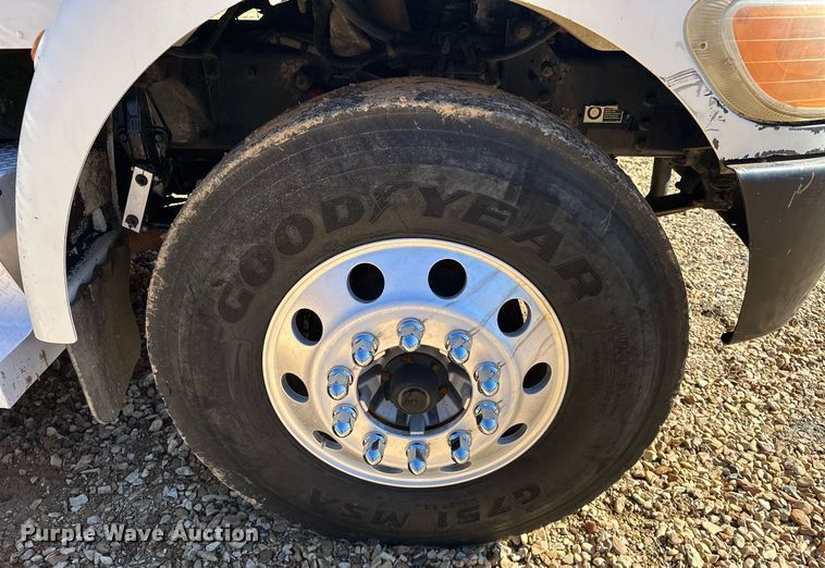 image for item OM9804 2008 Peterbilt  340 dump truck