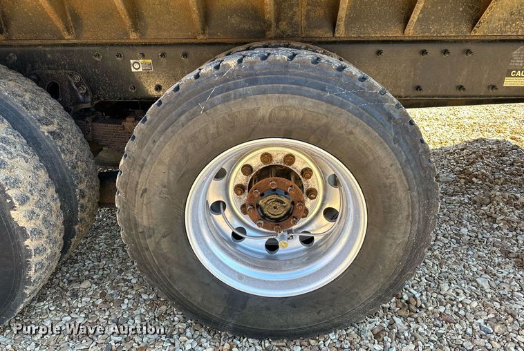 image for item OM9804 2008 Peterbilt  340 dump truck