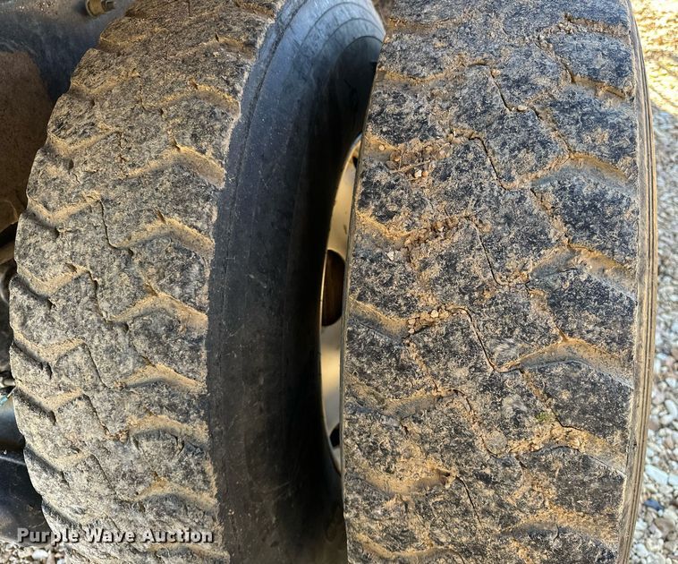 image for item OM9804 2008 Peterbilt  340 dump truck