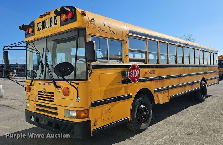 image for item DK0528 2002 International 3800 school bus