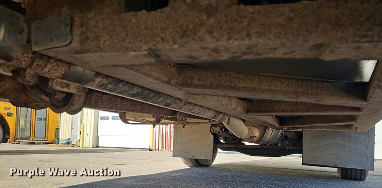 image for item DK0528 2002 International 3800 school bus