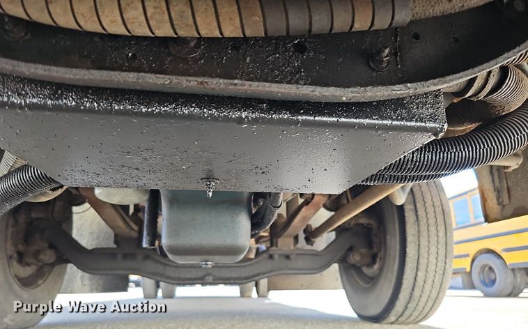 image for item DK0528 2002 International 3800 school bus