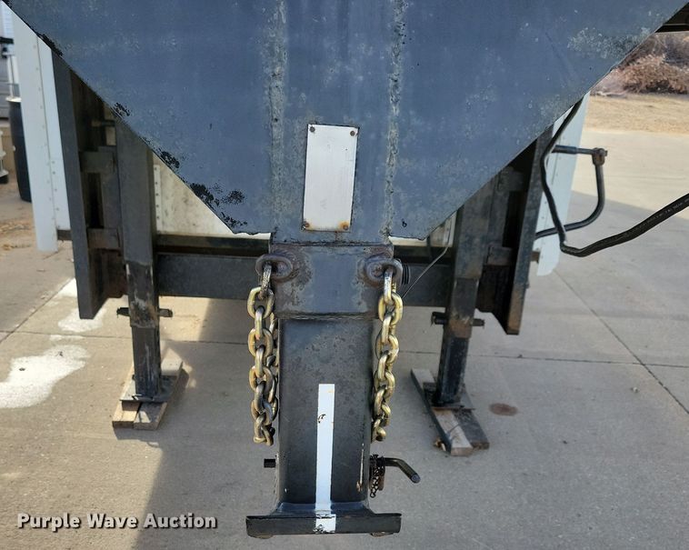 image for item DL7819 1990 Haulmark GGN840BT enclosed cargo trailer