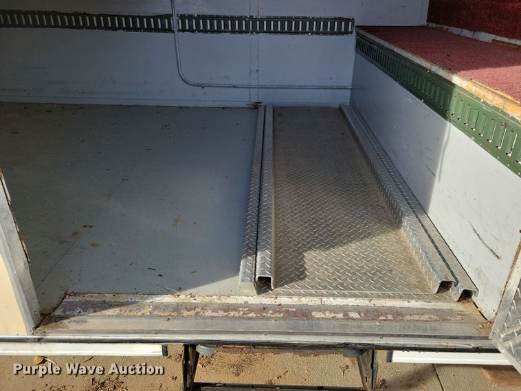 image for item DL7819 1990 Haulmark GGN840BT enclosed cargo trailer