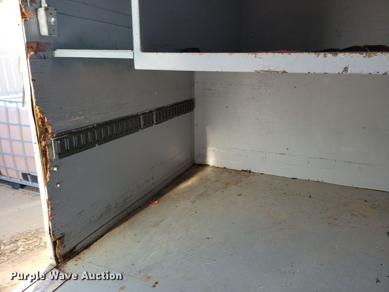 image for item DL7819 1990 Haulmark GGN840BT enclosed cargo trailer