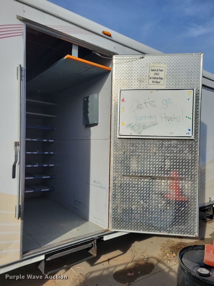 image for item DL7819 1990 Haulmark GGN840BT enclosed cargo trailer