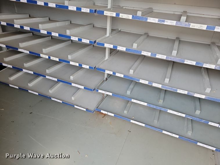 image for item DL7819 1990 Haulmark GGN840BT enclosed cargo trailer