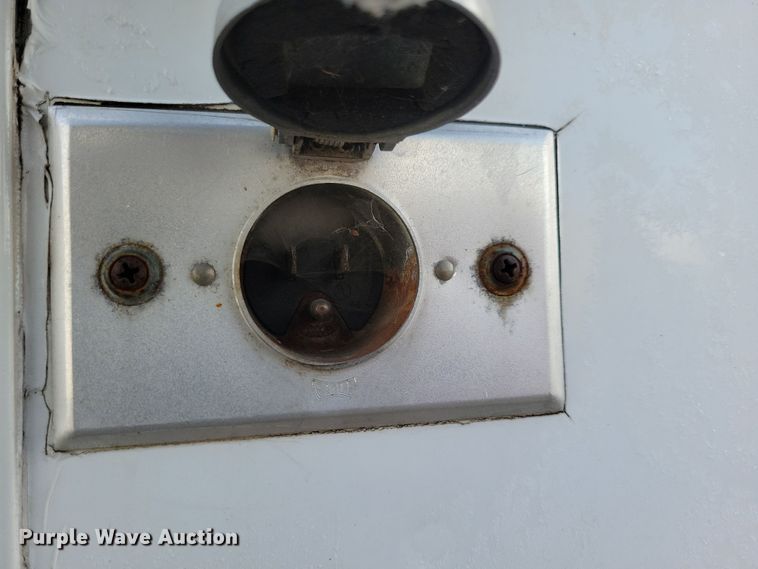 image for item DL7819 1990 Haulmark GGN840BT enclosed cargo trailer