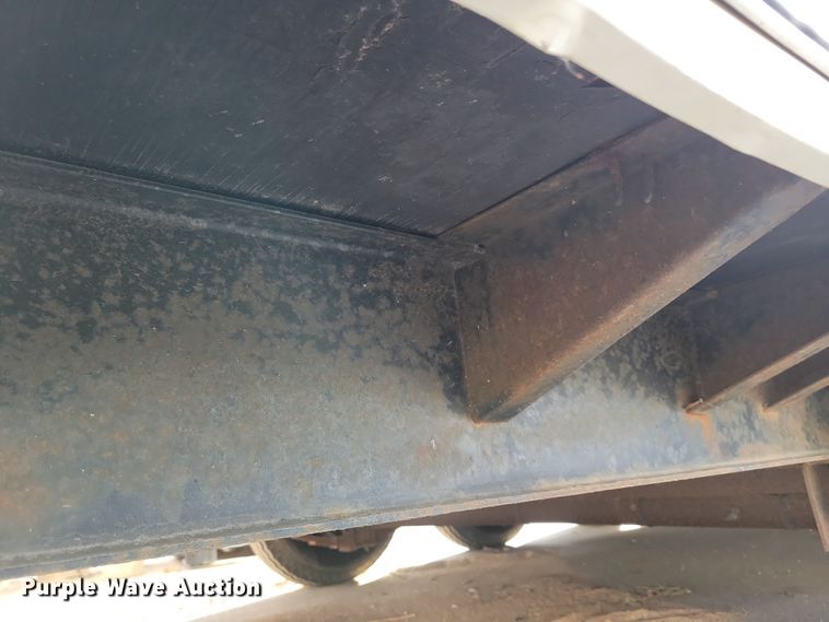 image for item DL7819 1990 Haulmark GGN840BT enclosed cargo trailer