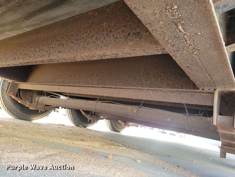 image for item DL7819 1990 Haulmark GGN840BT enclosed cargo trailer