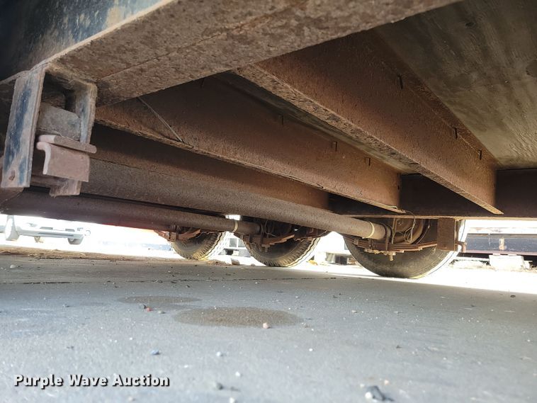 image for item DL7819 1990 Haulmark GGN840BT enclosed cargo trailer