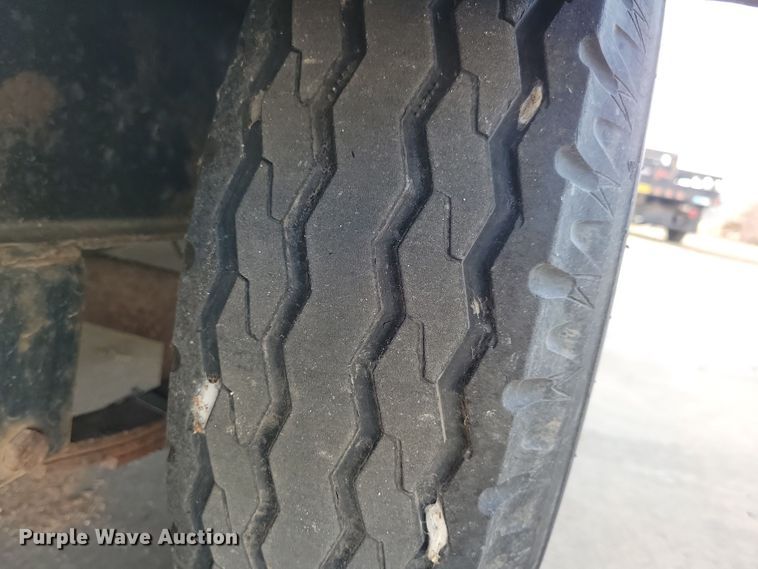 image for item DL7819 1990 Haulmark GGN840BT enclosed cargo trailer