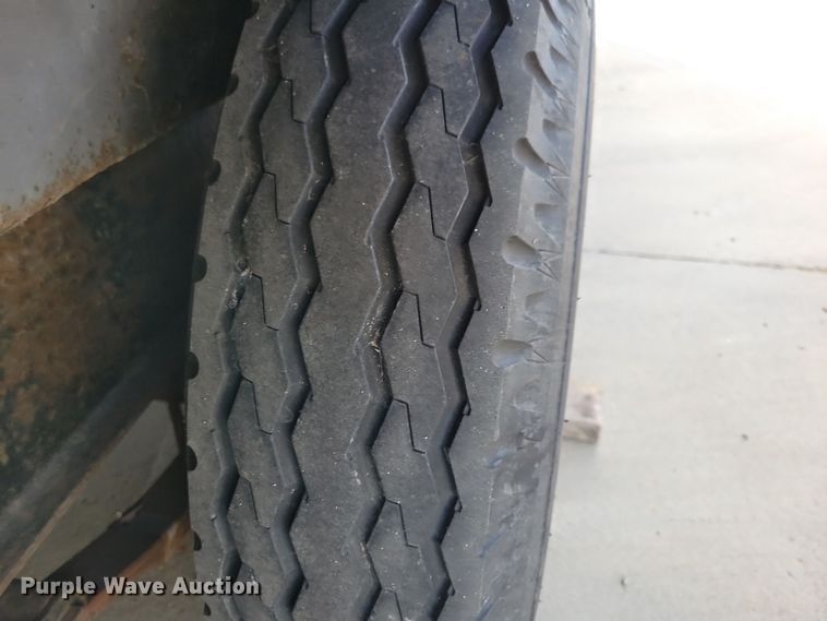 image for item DL7819 1990 Haulmark GGN840BT enclosed cargo trailer