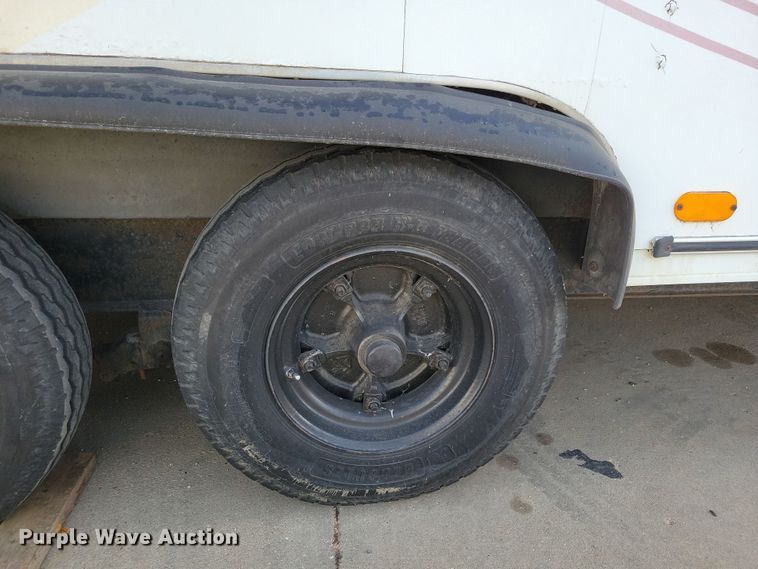 image for item DL7819 1990 Haulmark GGN840BT enclosed cargo trailer