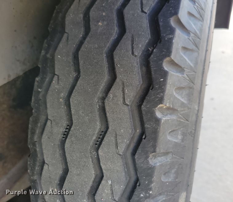 image for item DL7819 1990 Haulmark GGN840BT enclosed cargo trailer