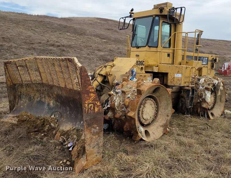 image for item DL7849 1991 Caterpillar 826C landfill compactor