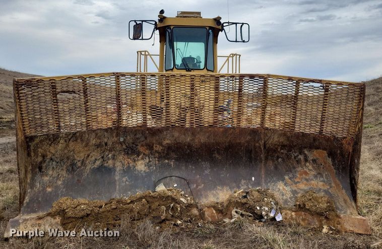 image for item DL7849 1991 Caterpillar 826C landfill compactor