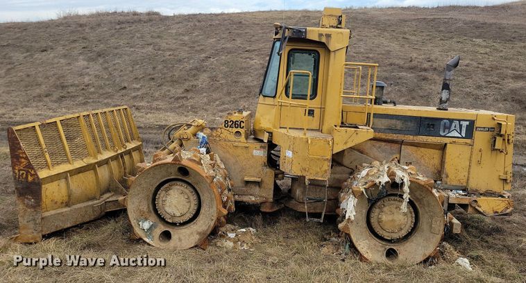 image for item DL7849 1991 Caterpillar 826C landfill compactor