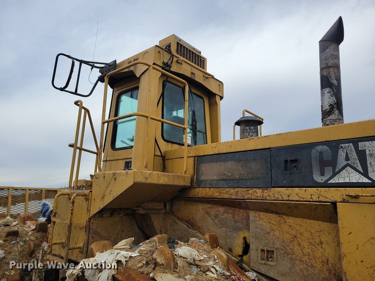 image for item DL7849 1991 Caterpillar 826C landfill compactor