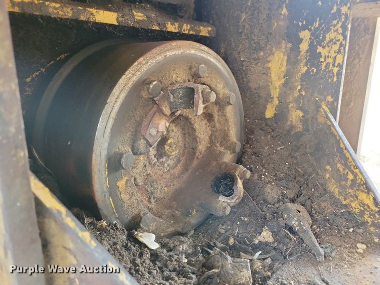 image for item DL7849 1991 Caterpillar 826C landfill compactor