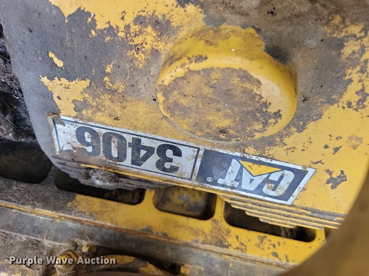 image for item DL7849 1991 Caterpillar 826C landfill compactor