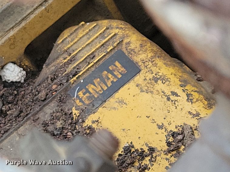 image for item DL7849 1991 Caterpillar 826C landfill compactor