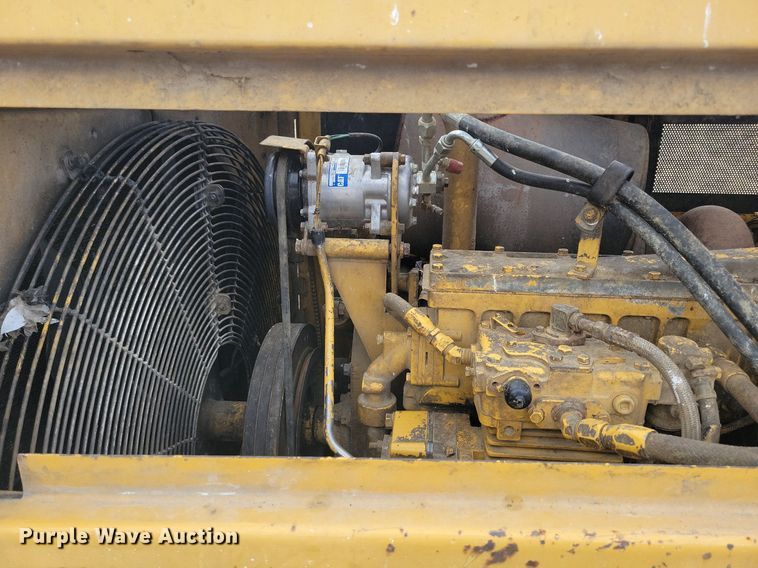 image for item DL7849 1991 Caterpillar 826C landfill compactor