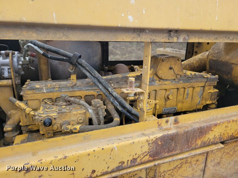 image for item DL7849 1991 Caterpillar 826C landfill compactor