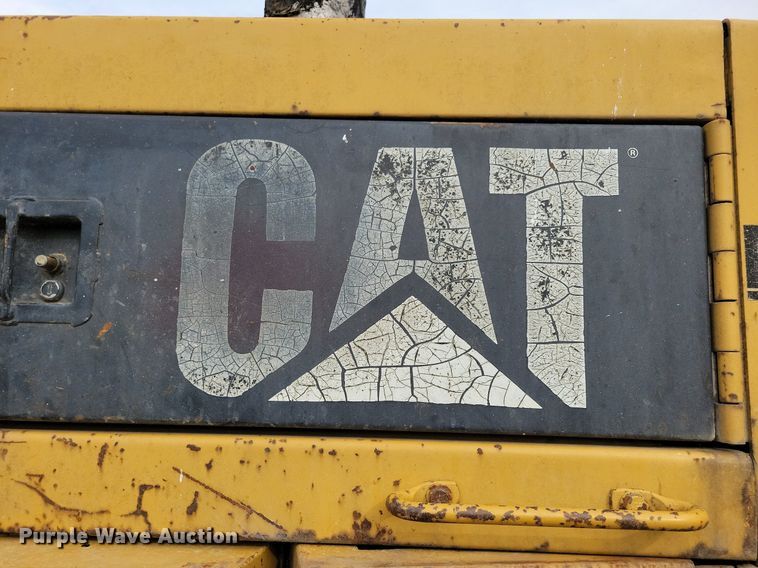 image for item DL7849 1991 Caterpillar 826C landfill compactor