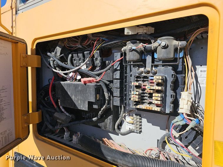 image for item DM1502 2009 IC CE300 school bus