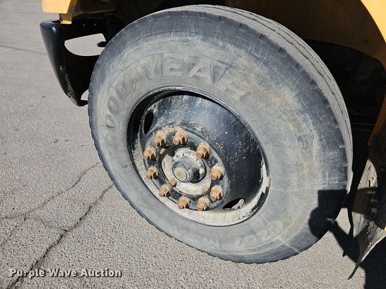 image for item DM1502 2009 IC CE300 school bus