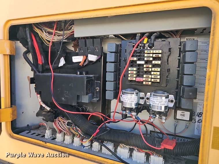 image for item DM1505 2006 IC CE200 school bus