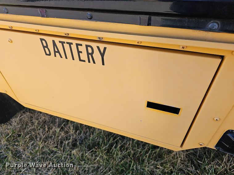 image for item DM1505 2006 IC CE200 school bus